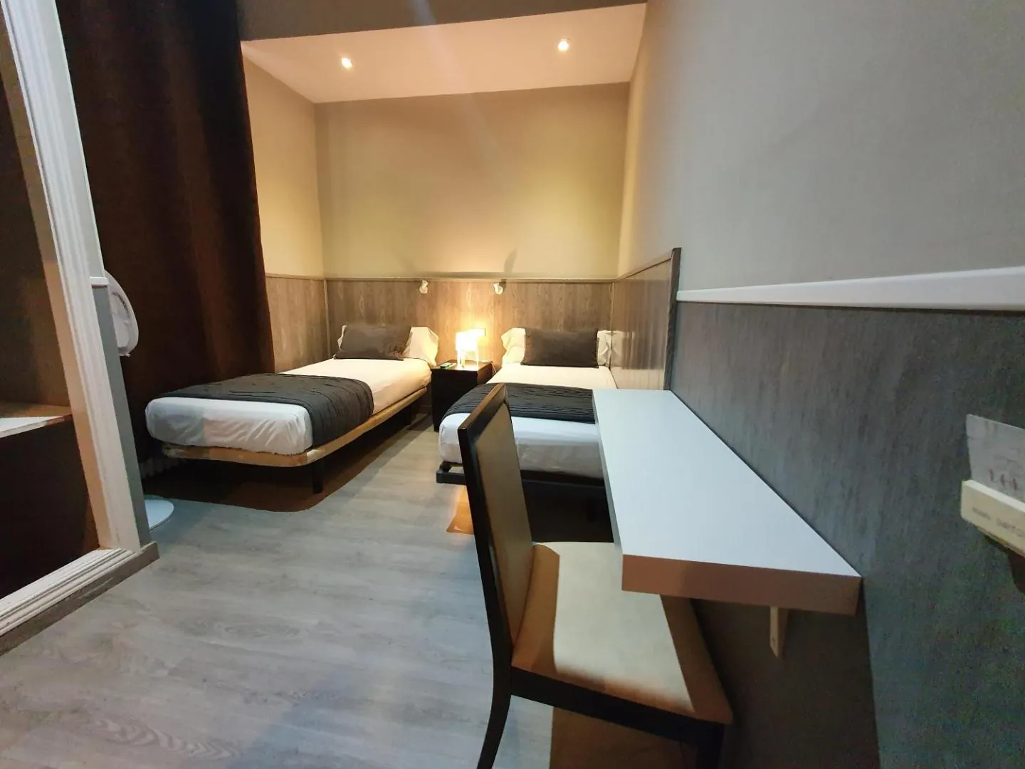 Plaza Dort Rooms 18