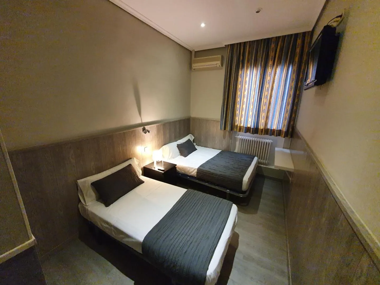 Plaza Dort Rooms 12